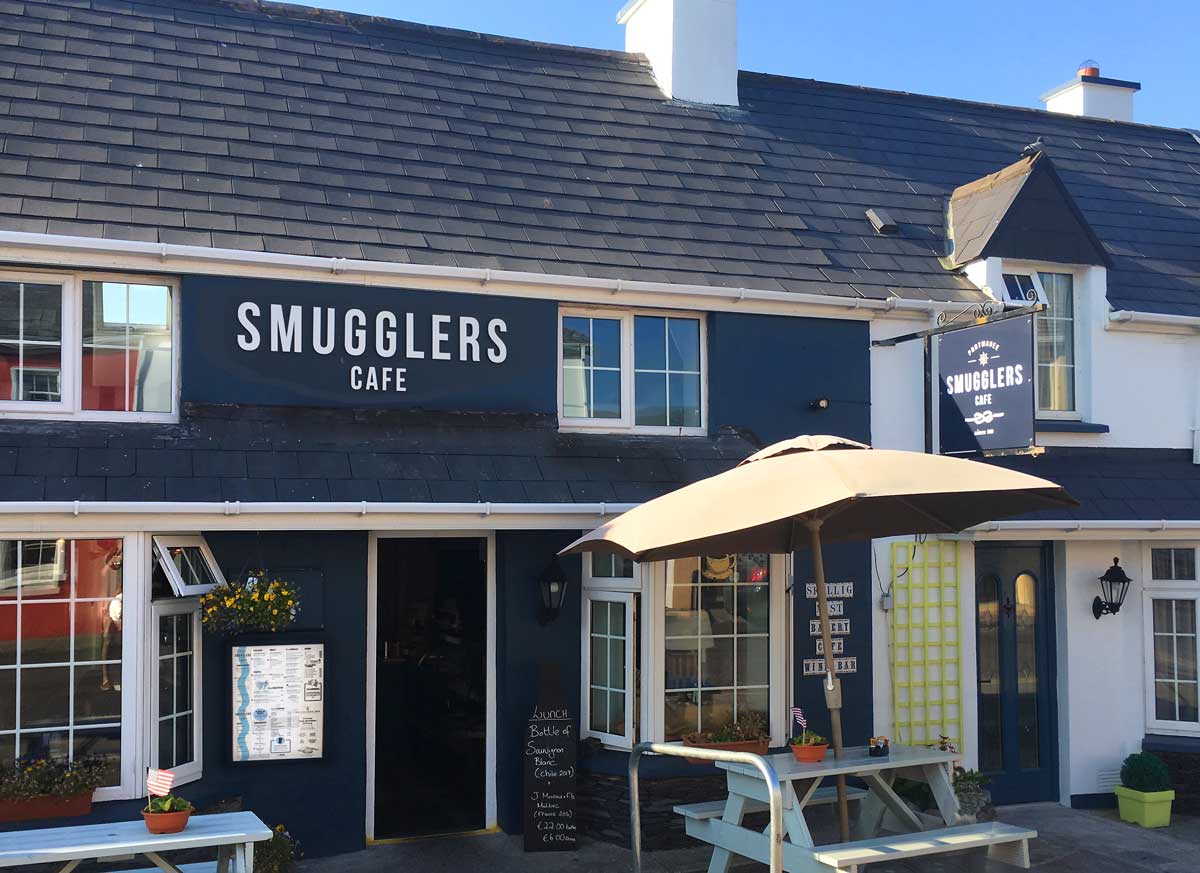 smugglers cafe signage